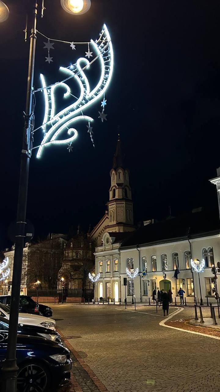 Vilnius Town Square Apartments Self Check-In 24H By H&H Bagian luar foto