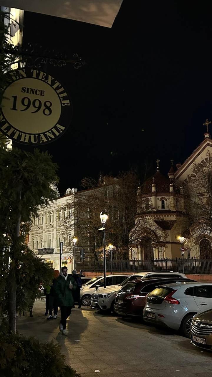 Vilnius Town Square Apartments Self Check-In 24H By H&H Bagian luar foto